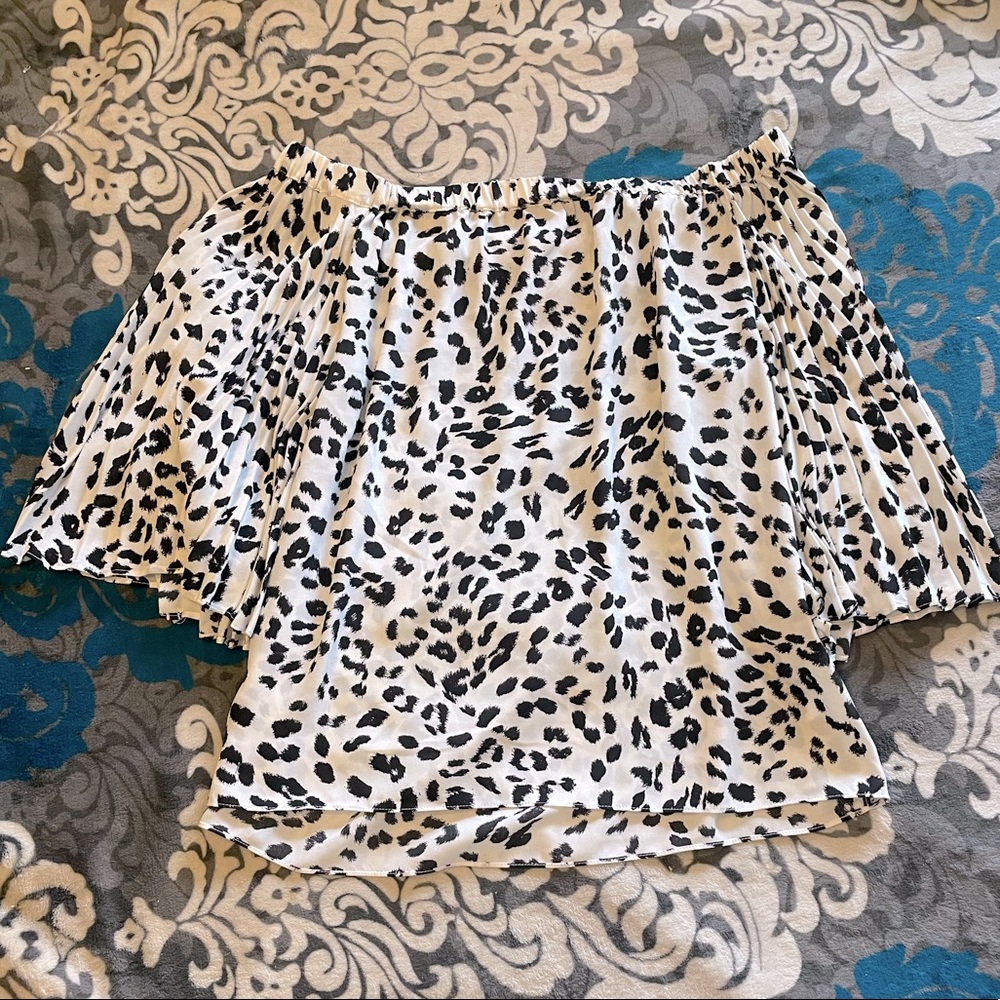 Leopard Print Off The Shoulder Bell Sleeve Top